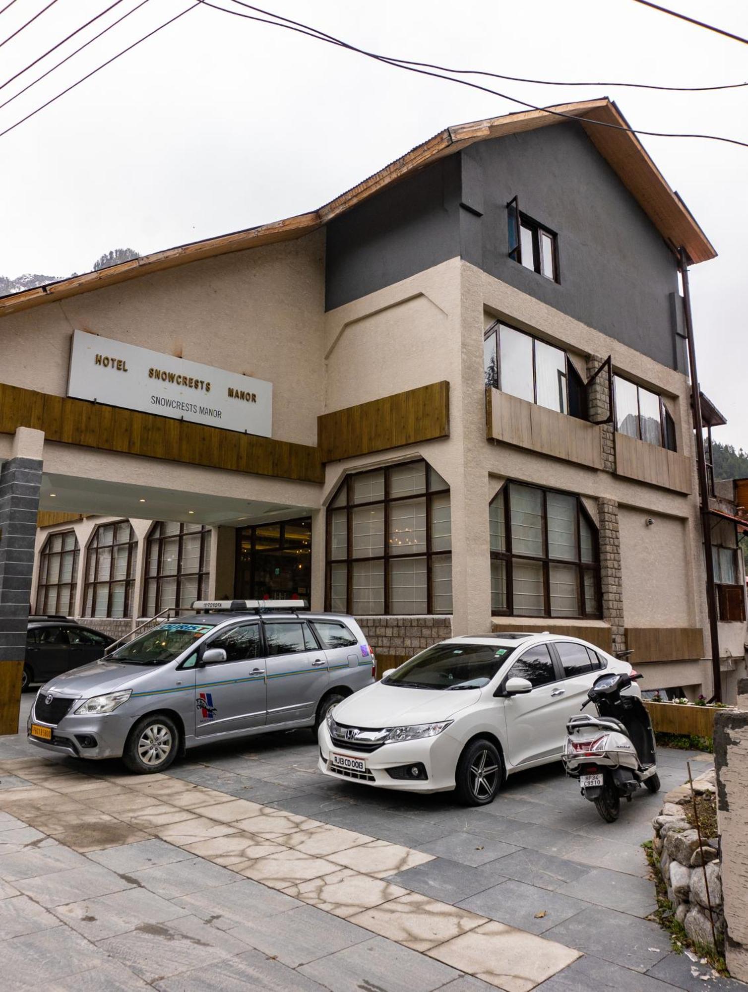 Hotel Snowcrests Manor Manali  Exterior photo